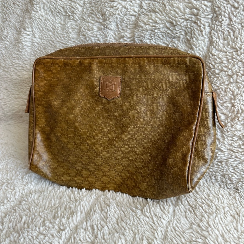 Celine Tan clutch / toiletry bag